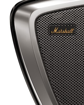 Altavoces incorporados de la marca Marshall.