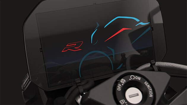 Vemos la pantalla TFT de la S 1000 R.