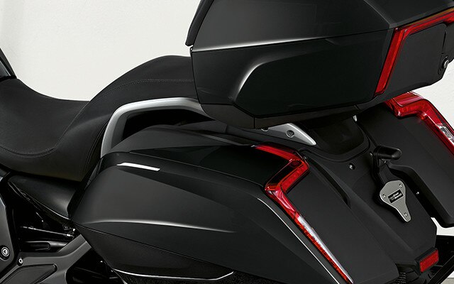 K 1600 Grand America