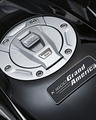 K 1600 Grand America